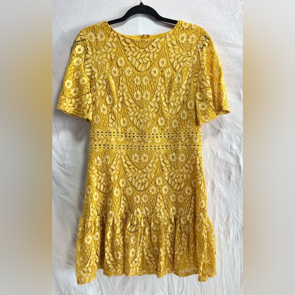A.Calin by Flying Tomato Yellow Lace Floral Mini Dress size L